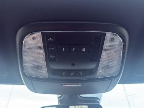 Used 2023 Dodge Durango GT AWD/4WD image 24