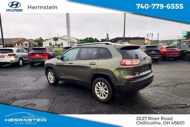 Used 2021 Jeep Cherokee Latitude w/ Mopar Interior Package AWD/4WD image 5
