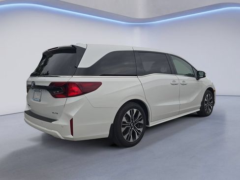 Certified 2025 Honda Odyssey Elite image 5