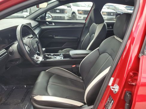 Used 2025 Kia K5 GT-Line image 11