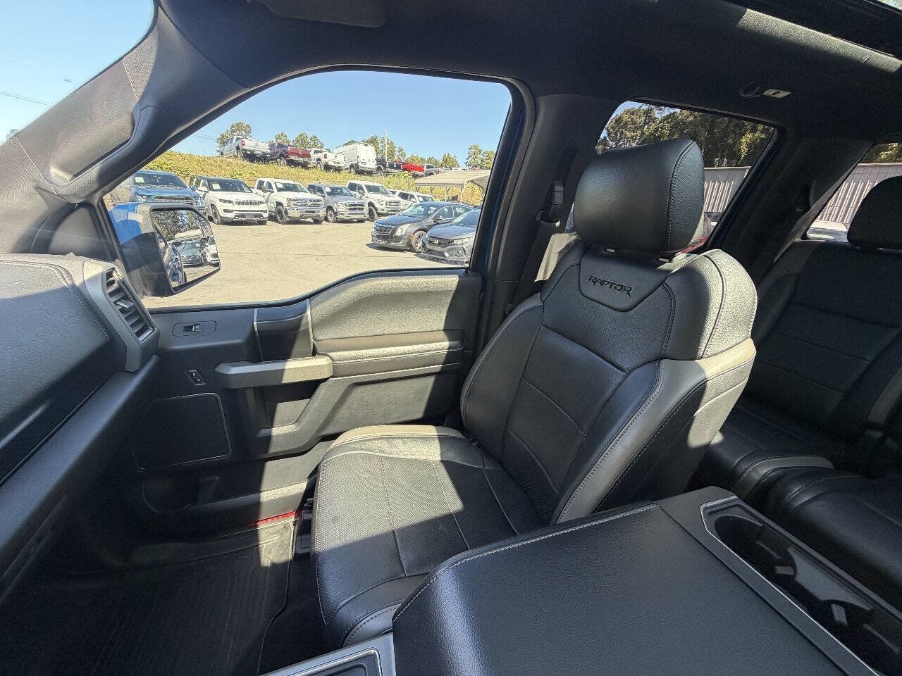 Used 2017 Ford F150 Raptor w/ Equipment Group 802A Luxury AWD/4WD image 30