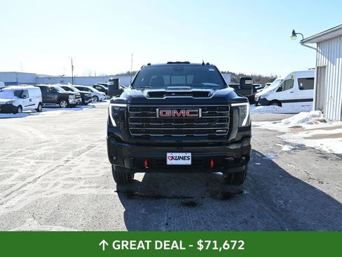 Used 2025 GMC Sierra 3500 AT4 w/ AT4 Premium Plus Package image 14