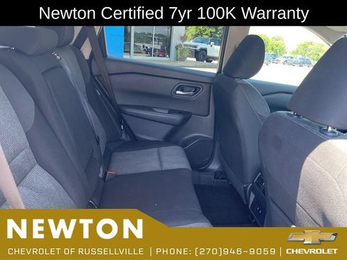 Used 2024 Nissan Rogue SV AWD/4WD image 27