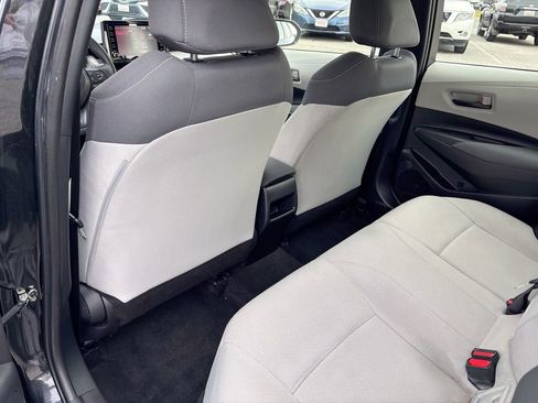 Used 2022 Toyota Corolla LE image 39