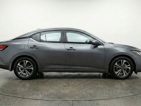 Used 2025 Nissan Sentra SV FWD image 11