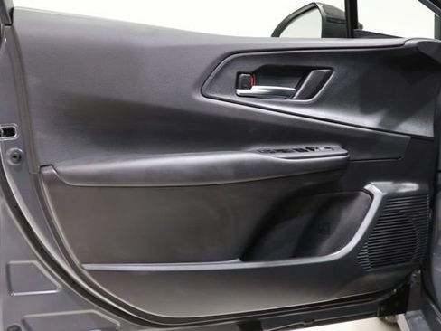 Used 2024 Toyota Prius Prime FWD image 18