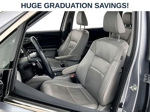 Used 2017 Honda Pilot Touring image 26