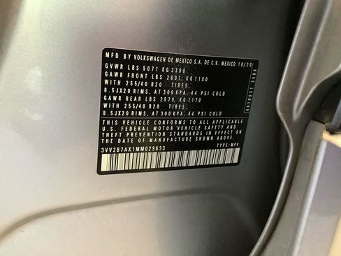 Used 2021 Volkswagen Tiguan SE R-Line image 20