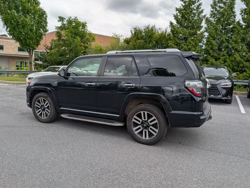 Used 2021 Toyota 4Runner Limited AWD/4WD image 5