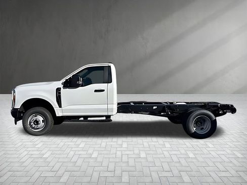 New 2026 Ford F350 XL w/ Snow Plow Prep Package image 4