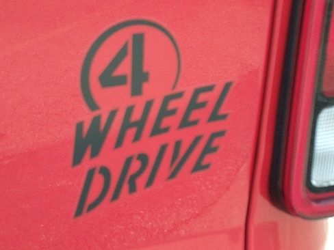 Used 2021 Jeep Gladiator Sport AWD/4WD image 28