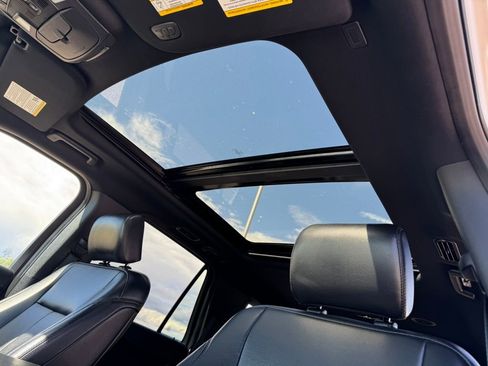 Used 2020 Ford Expedition XLT w/ Equipment Group 202A image 10