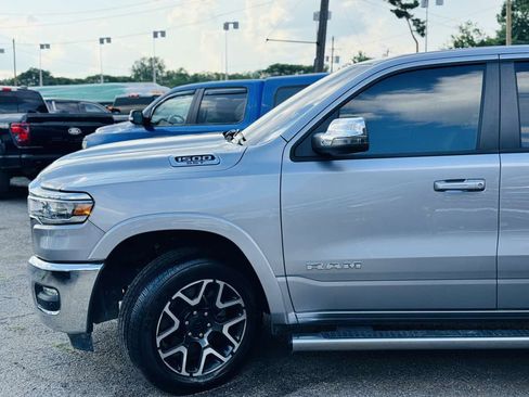 Used 2025 RAM 1500 Laramie AWD/4WD image 10