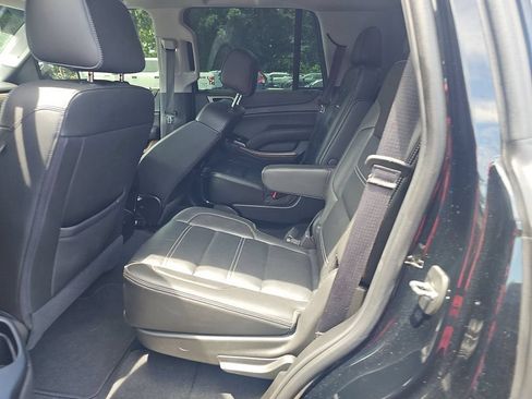 Used 2019 GMC Yukon Denali w/ Denali Ultimate Black Edition AWD/4WD image 8