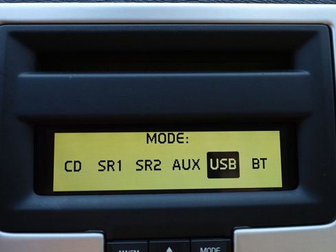 Used 2012 Volvo C70 T5 image 38