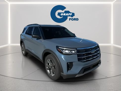 New 2026 Ford Explorer Active w/ Active Comfort Package AWD/4WD image 8