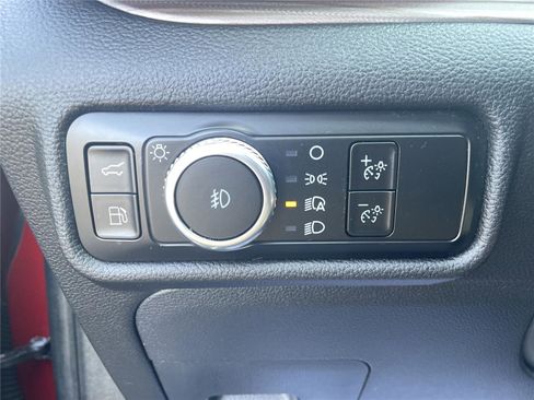Used 2023 Ford Explorer Limited w/ Hybrid Equipment Group 310A AWD/4WD image 11