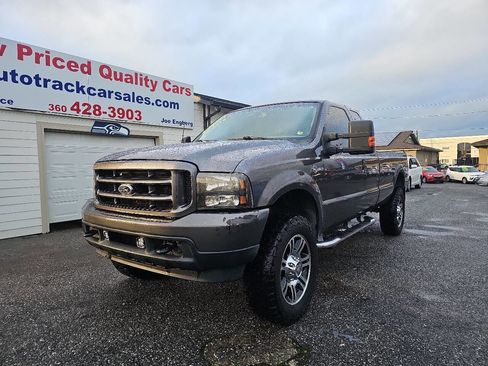 Used 2003 Ford F250 XL image 2