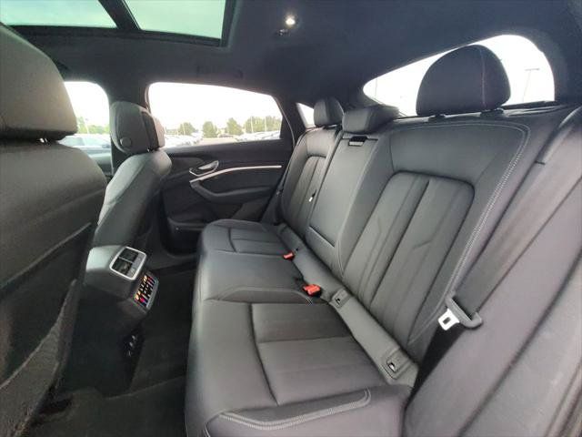 Used 2024 Audi Q8 e-tron Premium Plus w/ Premium Plus Package AWD/4WD image 14