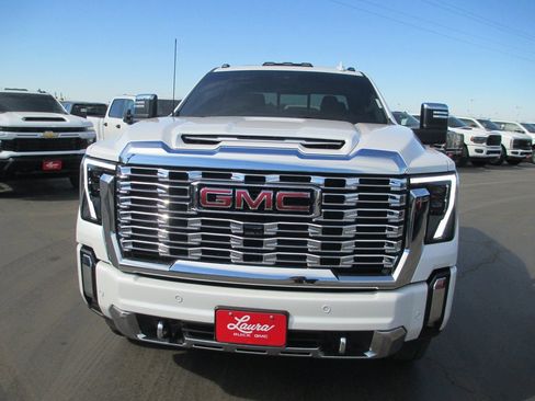 Certified 2024 GMC Sierra 2500 Denali w/ Denali Reserve Package image 10