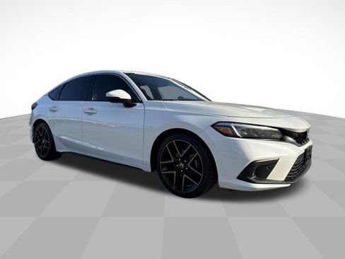 Used 2023 Honda Civic Sport Touring image 3