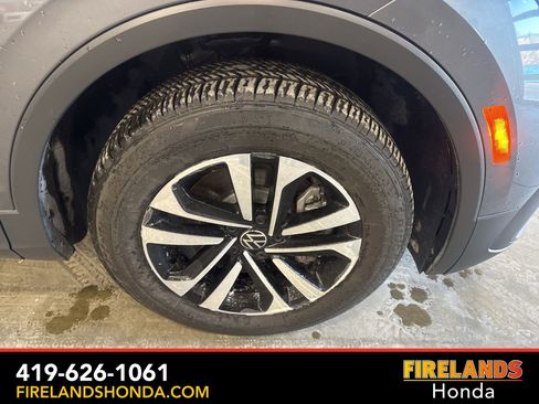 Used 2022 Volkswagen Tiguan S image 35