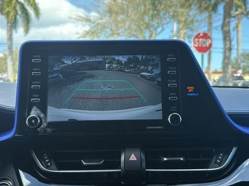 Used 2021 Toyota C-HR XLE image 23