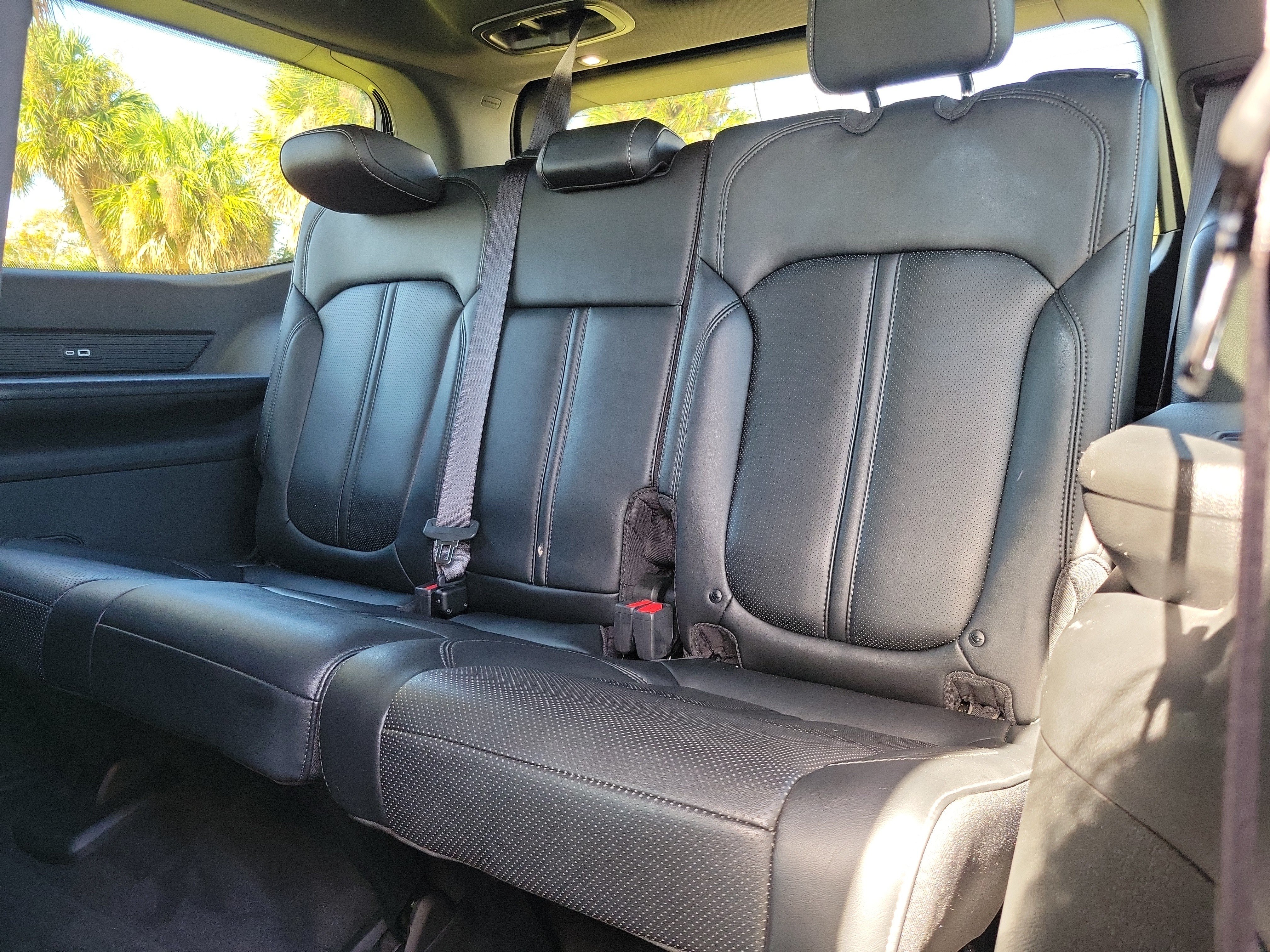 Used 2022 Jeep Wagoneer Series II RWD image 9