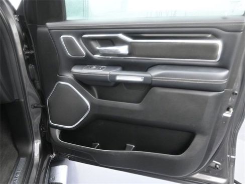 Used 2022 RAM 1500 Laramie image 32