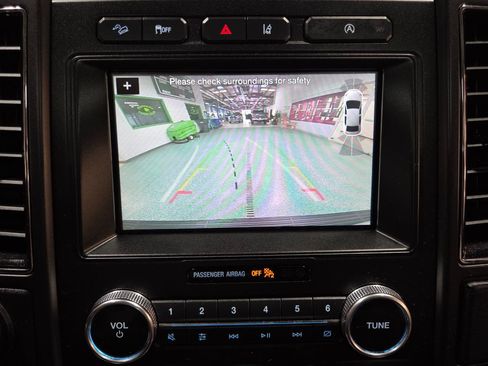 Used 2018 Ford Expedition Limited w/ Equipment Group 301A AWD/4WD image 27