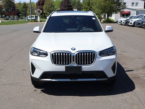 Used 2024 BMW X3 xDrive30i w/ Premium Package AWD/4WD image 2