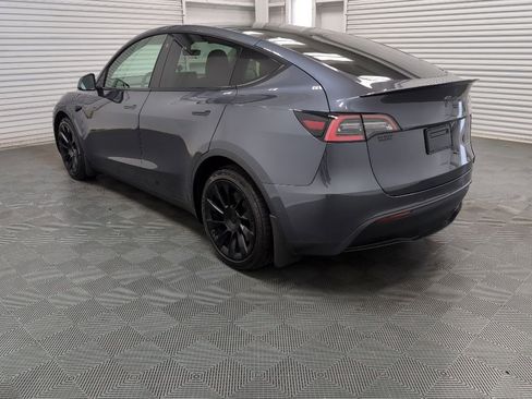 Used 2021 Tesla Model Y Long Range AWD/4WD image 6