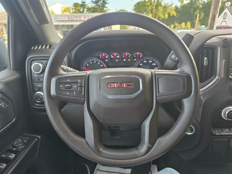Used 2024 GMC Sierra 1500 Pro w/ Graphite Edition AWD/4WD image 6