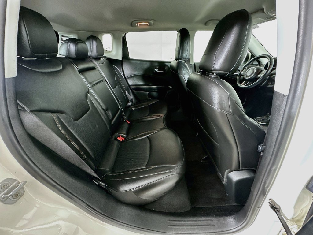 Used 2019 Jeep Compass Limited AWD/4WD image 7