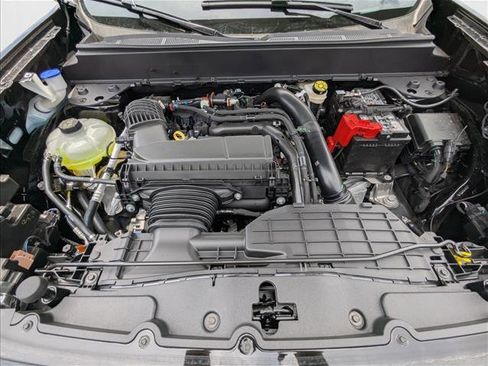 New 2025 Ford Maverick Lobo image 19