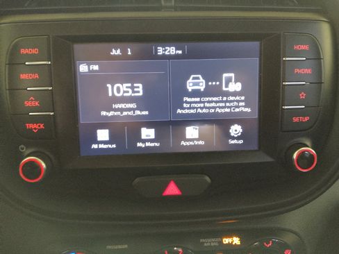 Used 2021 Kia Soul LX FWD image 25