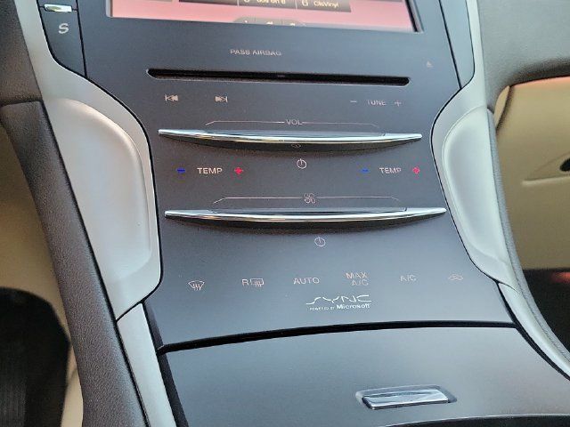 Used 2014 Lincoln MKZ AWD image 29
