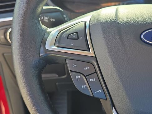 Used 2024 Ford Edge Titanium image 34