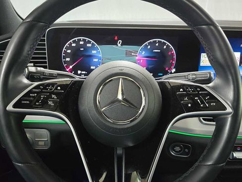 Used 2024 Mercedes-Benz GLE 450 4MATIC image 25