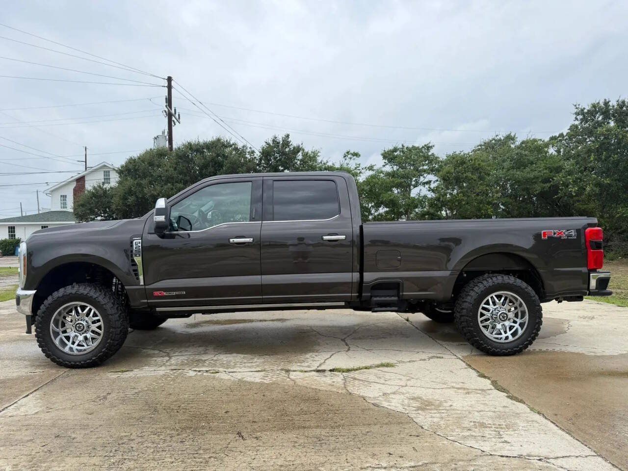 Used 2024 Ford F250 Lariat w/ Lariat Ultimate Package AWD/4WD image 8