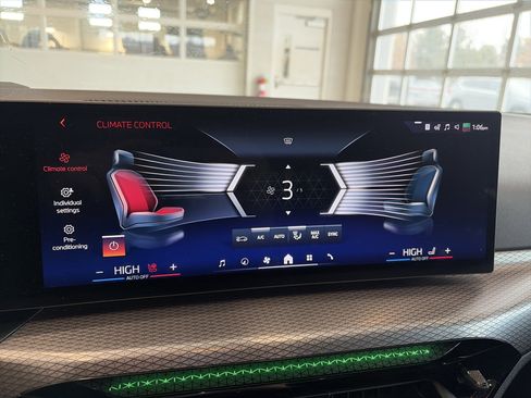 Used 2025 BMW i4 xDrive40i w/ M Sport Package image 30