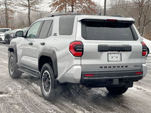 Used 2025 Toyota 4Runner TRD Off-Road AWD/4WD image 14