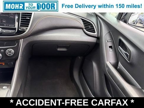 Used 2022 Chevrolet Trax LT AWD/4WD image 28