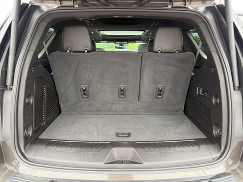 Used 2021 Chevrolet Tahoe LT w/ LT Signature Package AWD/4WD image 33