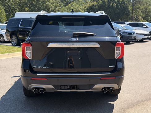 Used 2020 Ford Explorer Platinum w/ Premium Technology Package AWD/4WD image 11
