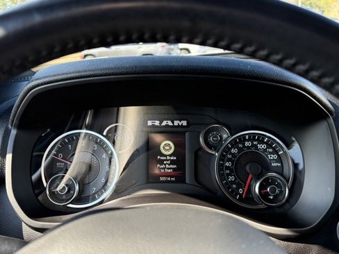 Used 2024 RAM 2500 Big Horn w/ Bed Utility Group image 17