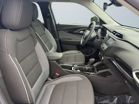 Used 2023 Chevrolet TrailBlazer LT FWD image 15