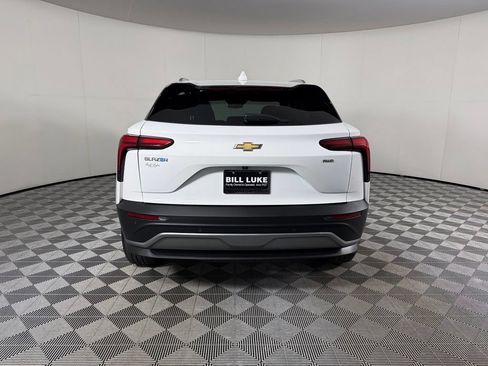 Used 2024 Chevrolet Blazer EV LT AWD/4WD image 9