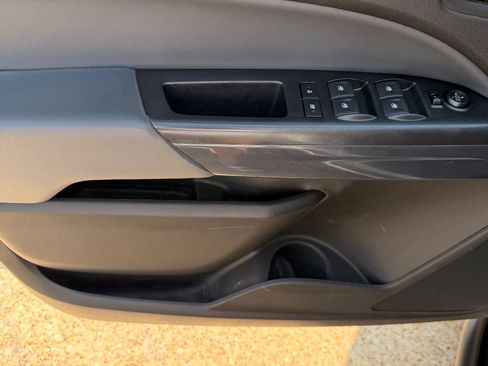 Used 2020 Chevrolet Colorado Z71 AWD/4WD image 11