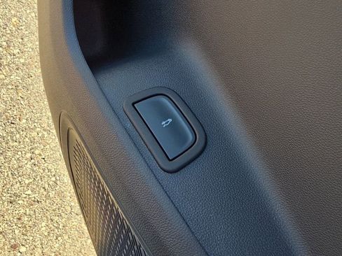 New 2026 Chevrolet Traverse LT w/ Driver Confidence Package image 20